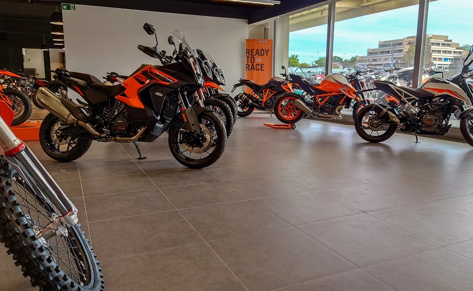 KTM à Neuchâtel Bild 11: KTM à Neuchâtel