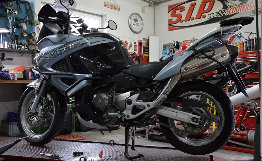 Herzlich willkommen bei Team Motorrad Paffhausen Zweirad-Meisterbetrieb Bild 43: Herzlich willkommen bei Team Motorrad Paffhausen Zweirad-Meisterbetrieb