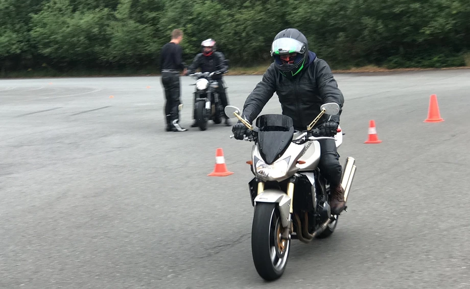 Fahrsicherheitstraining Bild 1: Fahrsicherheitstraining