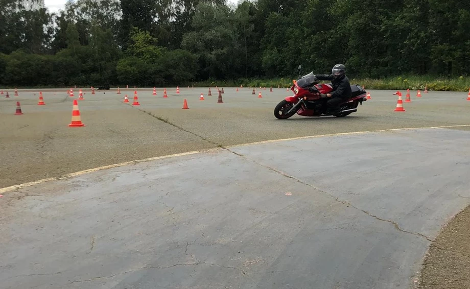 Fahrsicherheitstraining Bild 2: Fahrsicherheitstraining