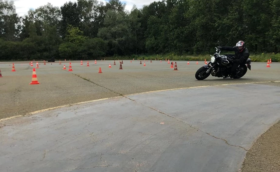 Fahrsicherheitstraining Bild 3: Fahrsicherheitstraining