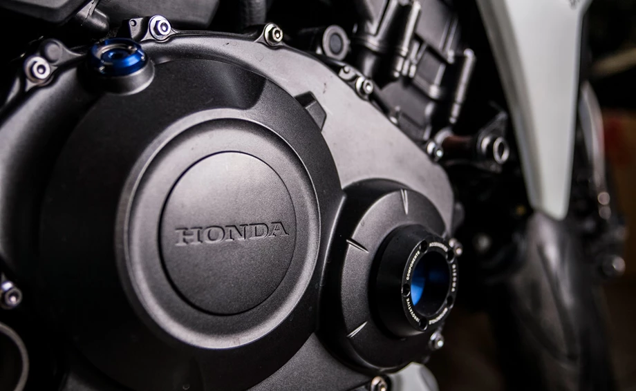 WERKSTATTLEISTUNGEN Bild 3: WERKSTATTLEISTUNGEN