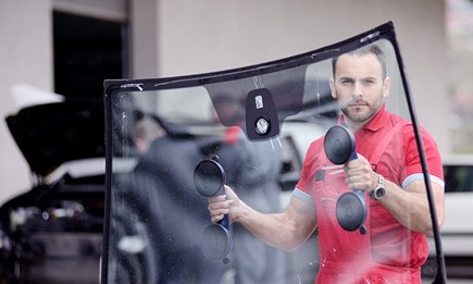 Glasservice  für Windschutzscheibe und Scheinwerfer