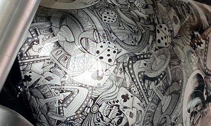 Airbrush und Wassertransferdruck für dein Motorrad