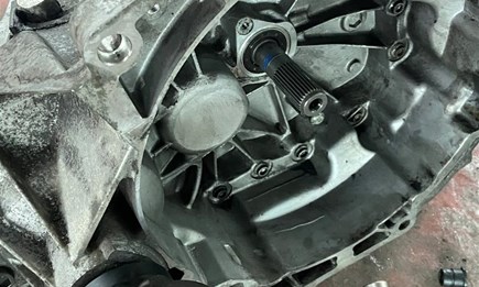 Getriebe Reparatur und Instandsetzung  Getriebe Reparatur und Instandsetzung