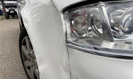 Wichtigste Regeln beim Unfall: Ruhe bewahren und die 5 W Regel Wichtigste Regeln beim Unfall: Ruhe bewahren und die 5 W Regel