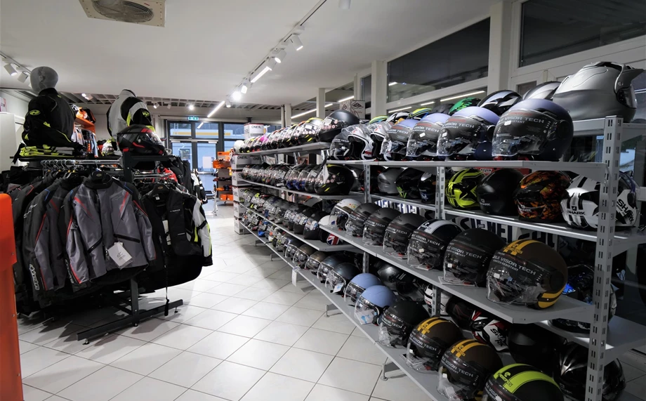 Zweirad Unterberger: Ihr Zuverlässiger KTM und GASGAS Vertragshändler in Bad Ischl Bild 4: Zweirad Unterberger: Ihr Zuverlässiger KTM und GASGAS Vertragshändler in Bad Ischl