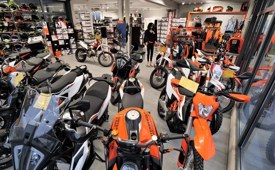 Zweirad Unterberger: Ihr Zuverlässiger KTM und GASGAS Vertragshändler in Bad Ischl Bild 2: Zweirad Unterberger: Ihr Zuverlässiger KTM und GASGAS Vertragshändler in Bad Ischl