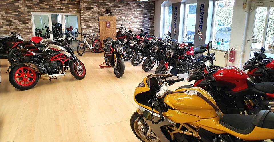 Motorrad-Scheunpflug Motorrad-Scheunpflug