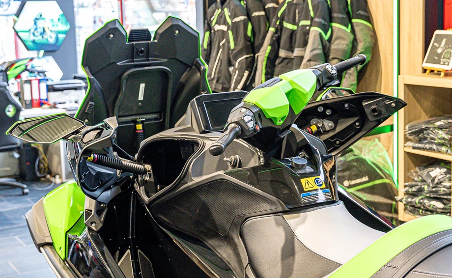 KAWASAKI ULTRA 310LX-S Bild 8: KAWASAKI ULTRA 310LX-S