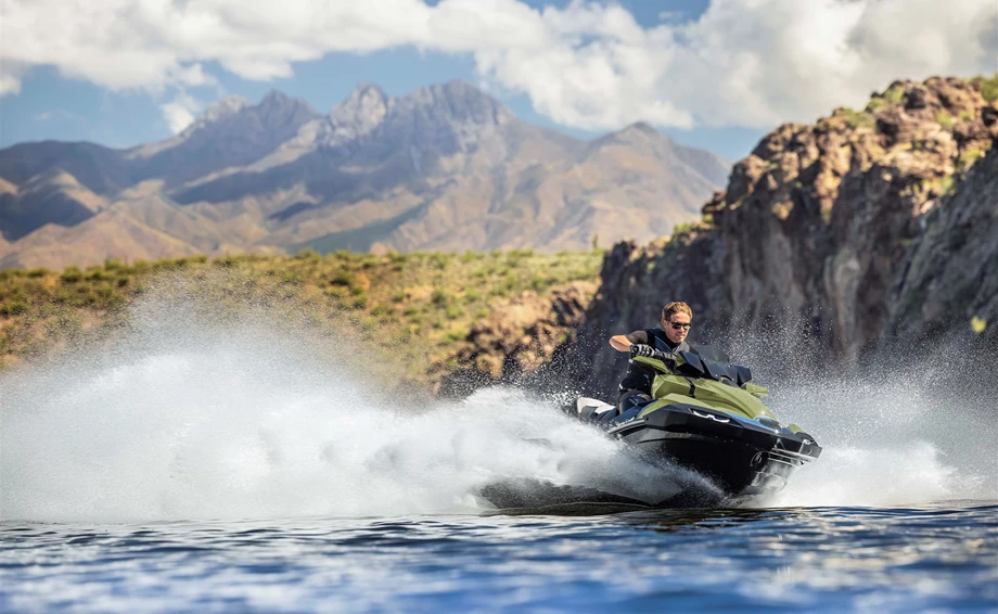 KAWASAKI ULTRA 310LX Bild 9: KAWASAKI ULTRA 310LX