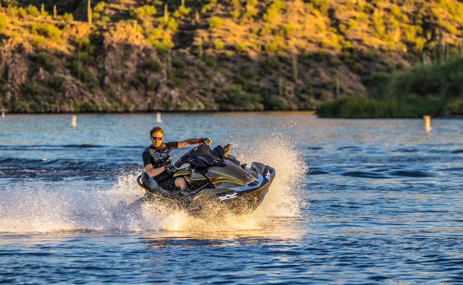 KAWASAKI ULTRA 160LX Bild 15: KAWASAKI ULTRA 160LX