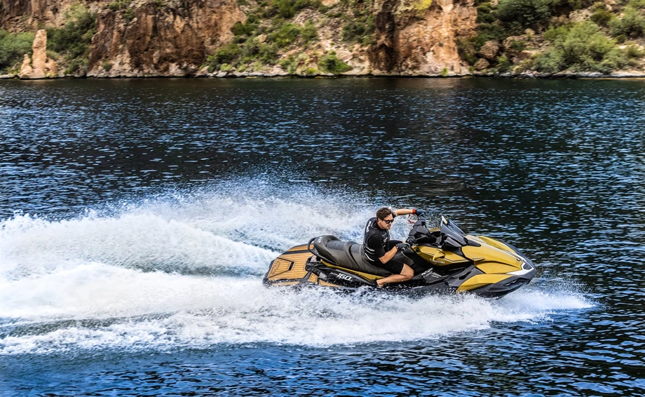 KAWASAKI ULTRA 160LX Bild 16: KAWASAKI ULTRA 160LX