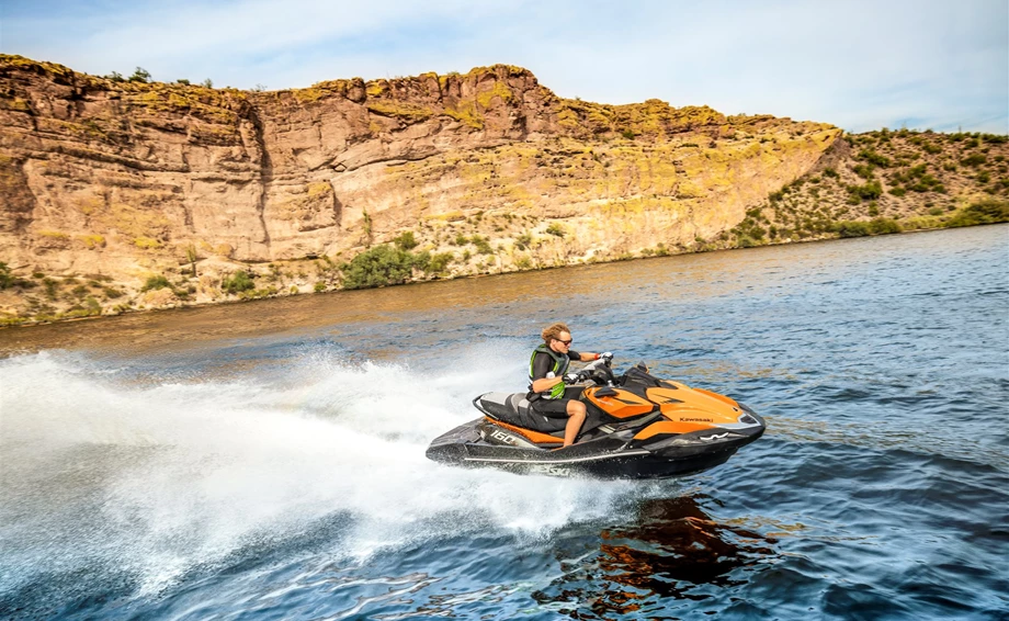 KAWASAKI ULTRA 160LX-S Bild 16: KAWASAKI ULTRA 160LX-S