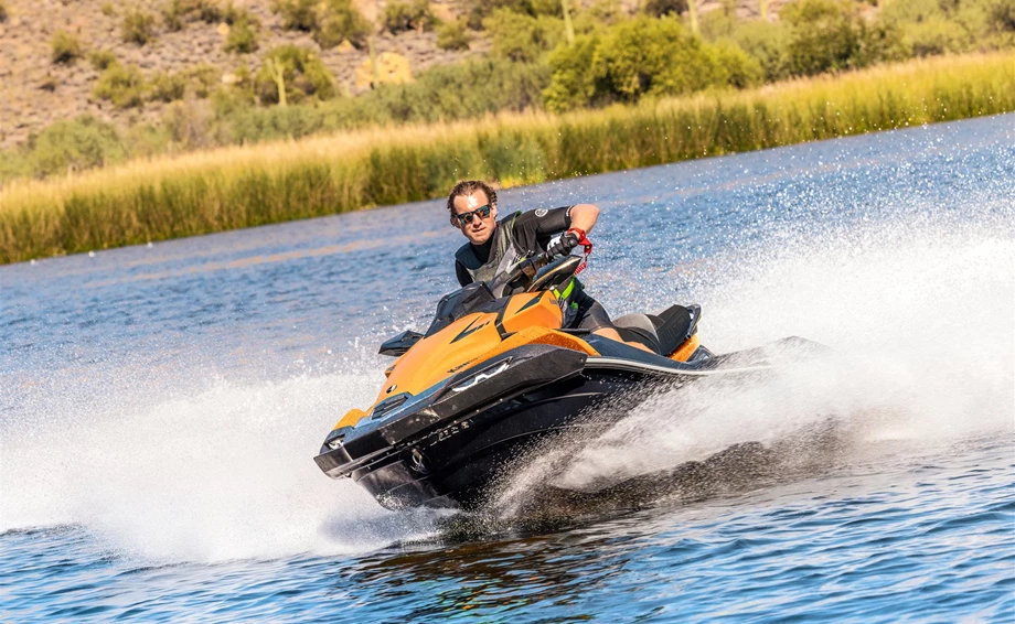 KAWASAKI ULTRA 160LX-S Bild 11: KAWASAKI ULTRA 160LX-S