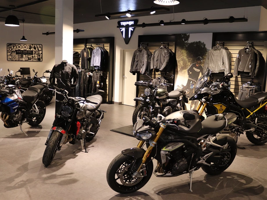 UNSERE LEISTUNGEN FÜR SIE Bild 2: UNSERE LEISTUNGEN FÜR SIE