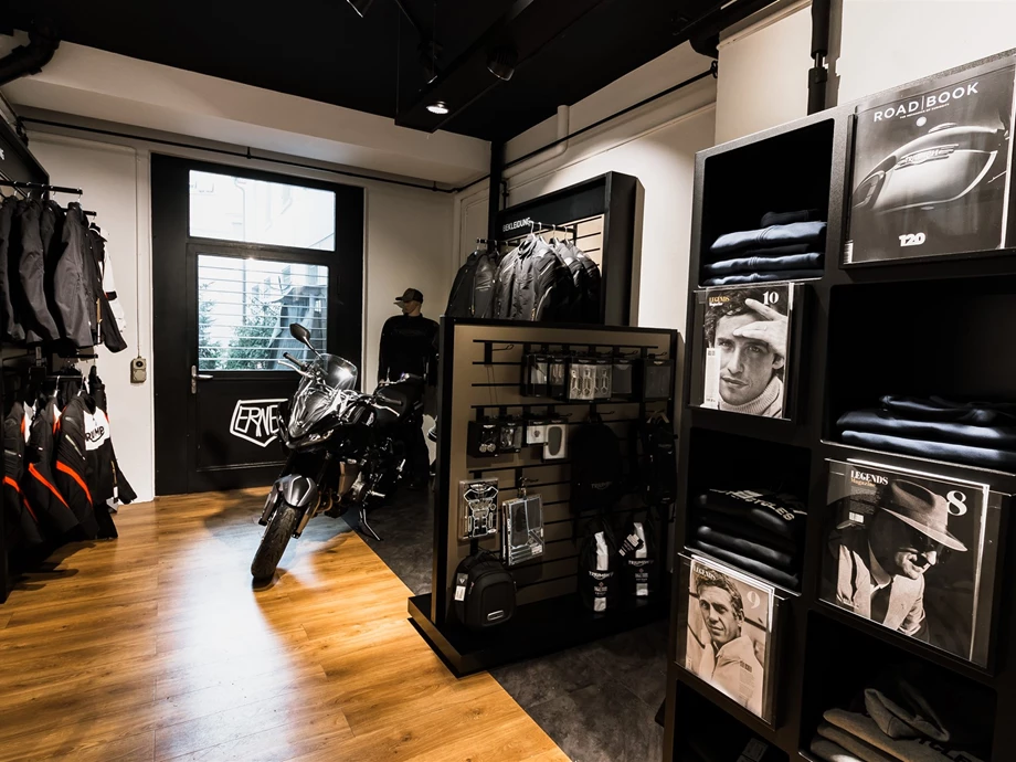 TRIUMPH WORLD STORE ZÜRICH Bild 3: TRIUMPH WORLD STORE ZÜRICH