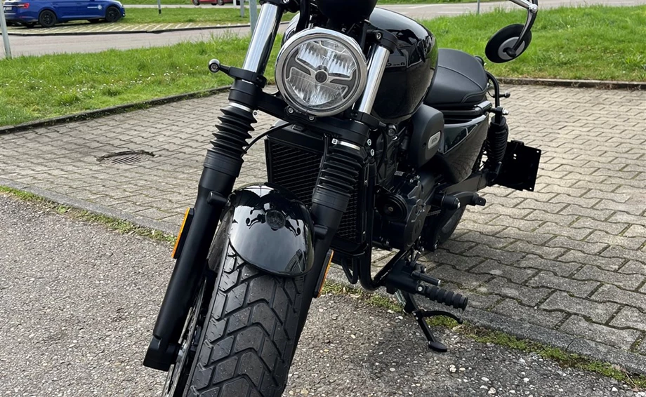 Hanway BOBBER 125 BC seitliches Kennzeichen "Grobstollenreifen" Bild 7: Hanway BOBBER 125 BC seitliches Kennzeichen "Grobstollenreifen"