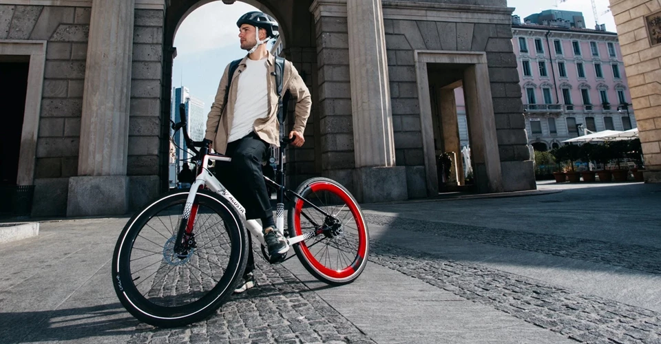 E-BIKES E-BIKES