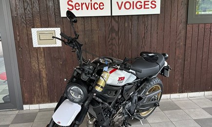 XT700