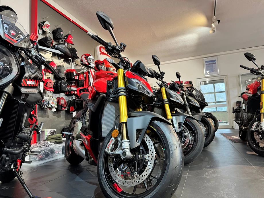 ALEX’S BIKESHOP – Ducati & Kawasaki Vertragshändler in Bad Mergentheim Bild 4: ALEX’S BIKESHOP – Ducati & Kawasaki Vertragshändler in Bad Mergentheim