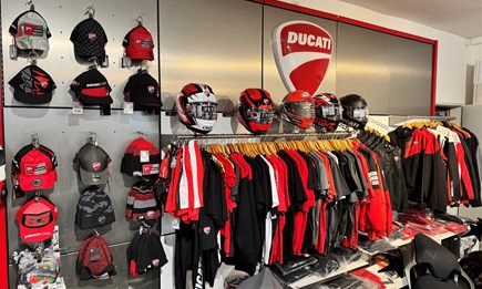 Bekleidung für Motorrad- und Rollerfahrer Bekleidung für Motorrad- und Rollerfahrer