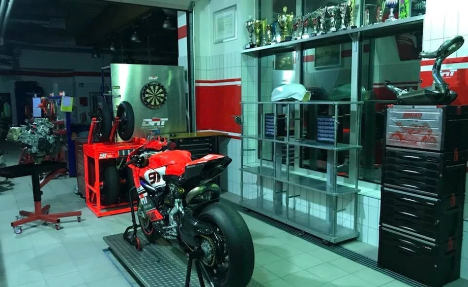 Rennmotorräder Bild 1: Rennmotorräder