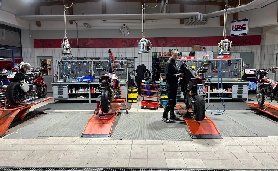 Vertragswerkstatt Bild 1: Vertragswerkstatt