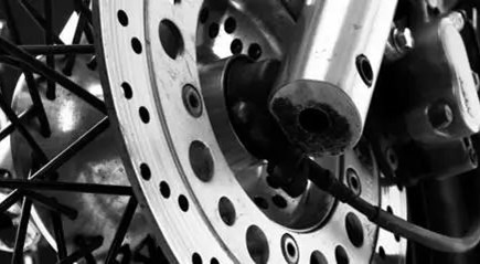 Motorradersatzteile und Zubehör