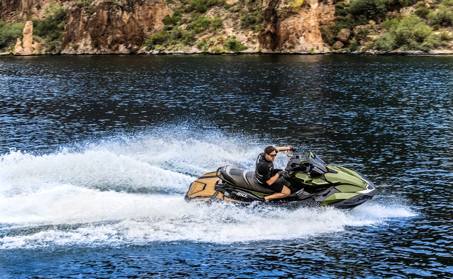 KAWASAKI ULTRA 160LX Bild 3: KAWASAKI ULTRA 160LX