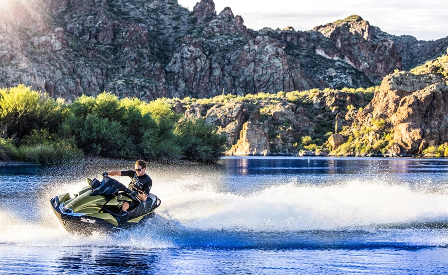 KAWASAKI ULTRA 160LX Bild 4: KAWASAKI ULTRA 160LX