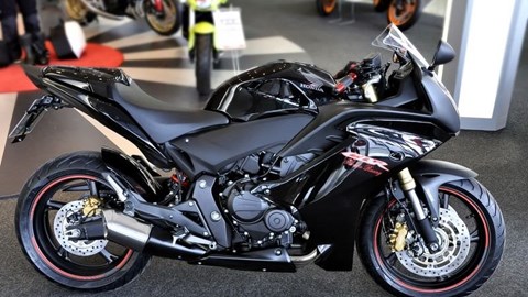 CBR600F schwarz