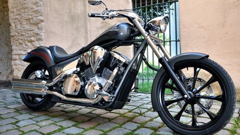 VT1300CX M&S CUSTOM BIKE