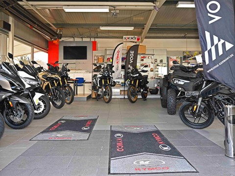 HU/AU-Service in Reutlingen: Die Plakette ohne Stress