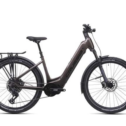 CRUSSIS ONE-COUNTRY 10.11  Rahmen: Alu 6061 Rahmengröße: 19" (27,5") Schiebehilfe: Ja Federgabel: Rockshox Recon Silver RL
Solo Air 27,5”,Boost,100mm Schaltwerk: Sram 70 T-Type Eagle,
12-Fach Schaltung: Sram 70-T-Type Eagle Bremsen vorne und hinte ...