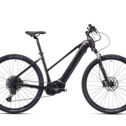 CRUSSIS ONE-CROSS LOW 9.11  Rahmen: Alu 6061 Rahmengröße: 20" (28") Schiebehilfe: Ja Federgabel: Rockshox FS Paragon Gold Rl Solo Air 700C,65mm Schaltwerk: Sram SX Eagle, 12-Fach Schaltung: Sram SX Eagle Bremsen vorne: Shimano Deore BR MT410,180mm  ...