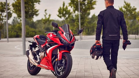 Racing & Customizing