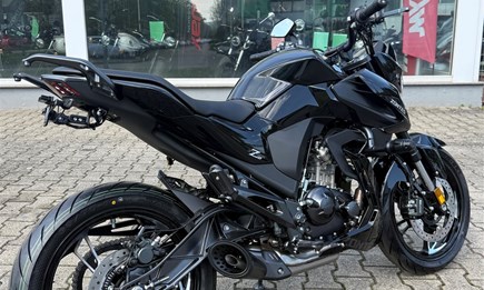 Die heiße 125er Naked Z von Zontes mit BC Heckumbau