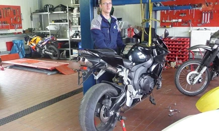 Reparatur / Werkstatt Reparatur / Werkstatt