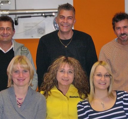 Bobis Fahrschule Seit über zehn Jahren bildet unser Team Fahrschüler für PKWs , Mofas und Motorräder aus. Bei Bobis Fahrschule bekommen Sie eine fundierte Ausbildung für Ihre Führerscheinprüfung. Und weil es sich am besten lernt, wenn man ...