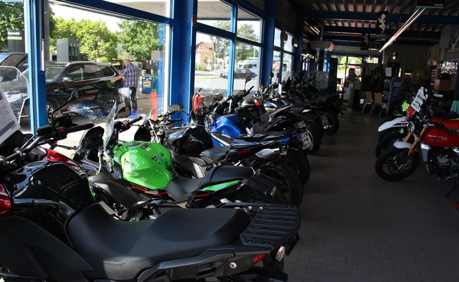Motorradwerkstatt Bild 6: Motorradwerkstatt