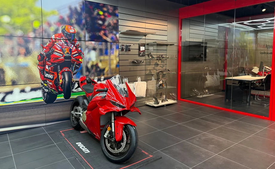 Zweirad Dahlhues Motorrad - Fachkompetenz Bild 28: Zweirad Dahlhues Motorrad - Fachkompetenz