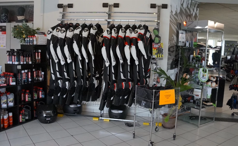 ÜBER UNS Bild 1: ÜBER UNS