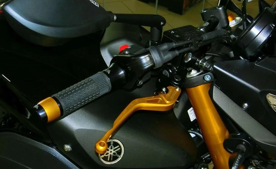 FZ8 ABS MHW Edition Bild 6: FZ8 ABS MHW Edition