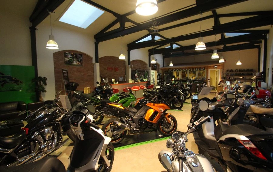 LOCATION Bild 1: LOCATION