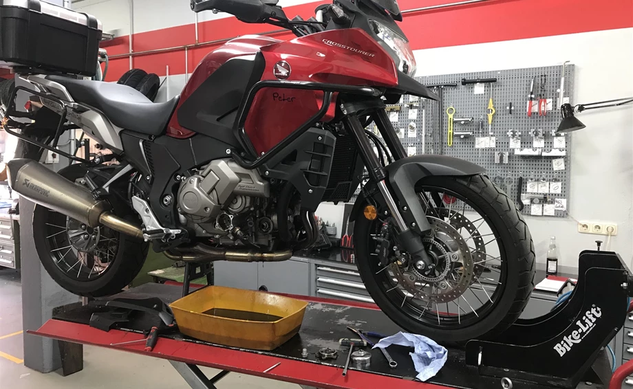 Motorradwerkstatt Bild 1: Motorradwerkstatt