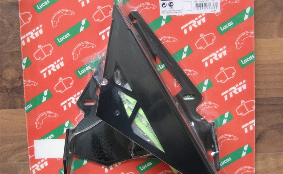 TRW Lucas Kennzeichenhalter CBR1000RR ||69 € Bild 1: TRW Lucas Kennzeichenhalter CBR1000RR ||69 €