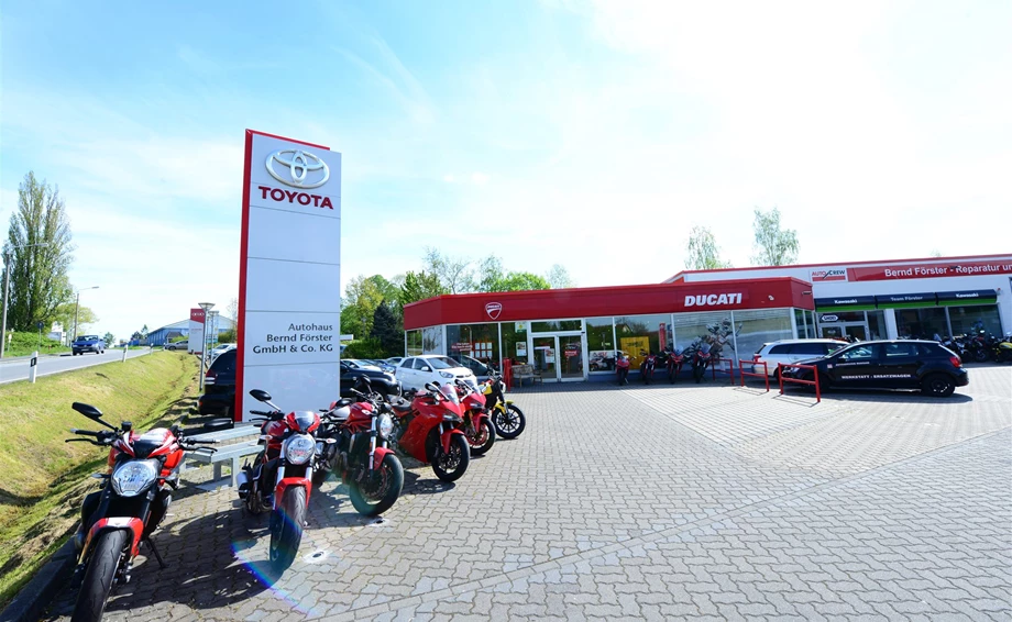 LOCATION Bild 1: LOCATION