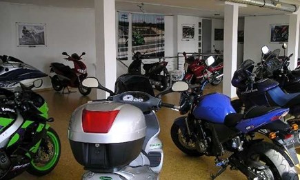 Gebrauchtfahrzeugausstellung