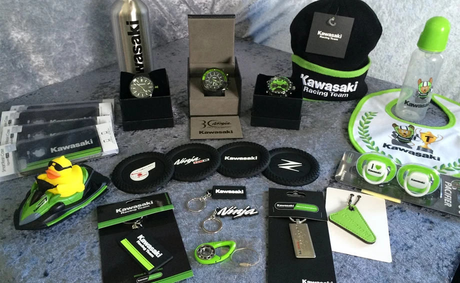 Bekleidung / Zubehör Bild 4: Bekleidung / Zubehör